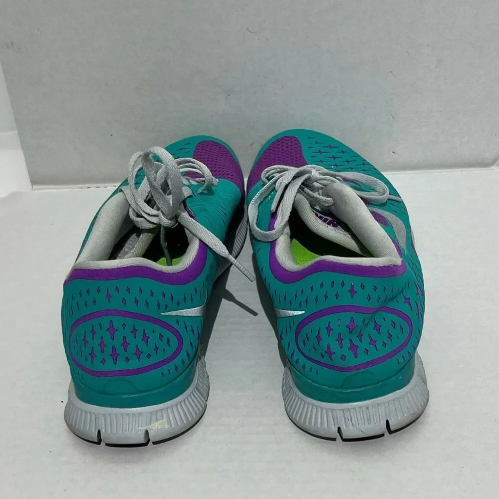 Nike women teal